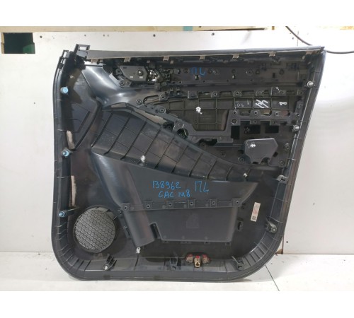 Обшивка двери передняя левая