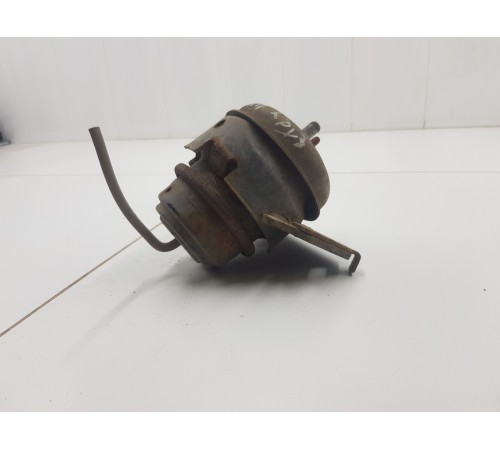 Подушка крепления двигателя правая