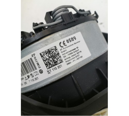 Подушка безопасности водителя