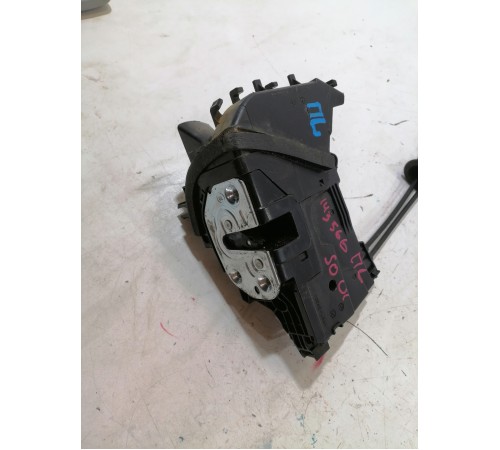 Замок двери передний левый