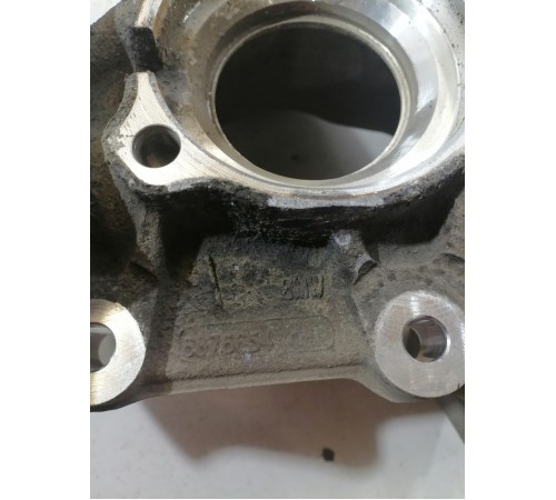 Кулак подвески задний правый, цапфа