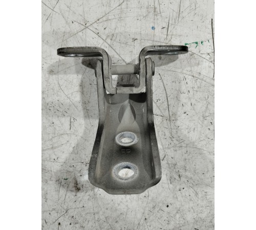 Петля двери передняя правая верхняя