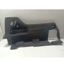 Обшивка багажника левая