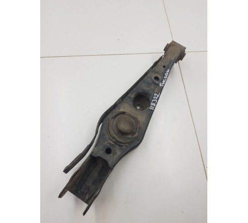 Рычаг подвески задний левый нижний