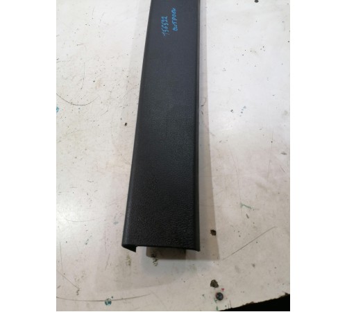 Обшивка крышки багажника