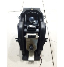 Плафон внутреннего освещения салона левый