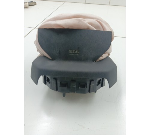 Подушка безопасности водителя