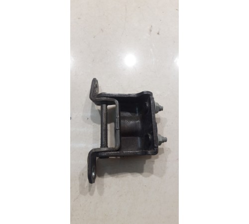 Петля двери (задняя, правая, верхняя)