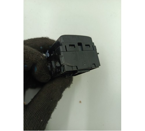 кнопка регулировки зеркал