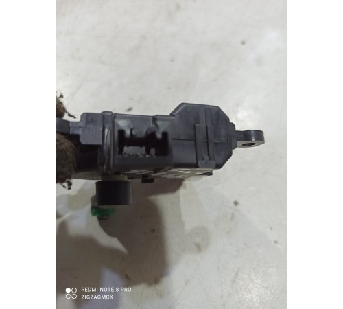 Моторчик привода заслонок отопителя