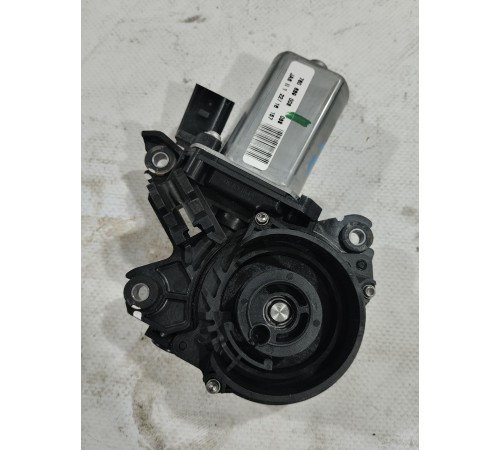 Доводчик двери (задний левый)