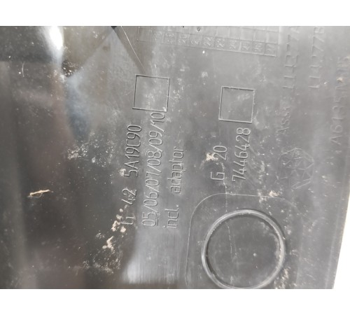 Накладка стойки передняя правая