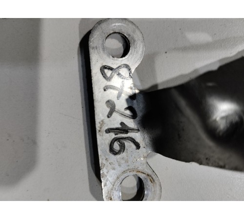 Кронштейн(крепление) кузова