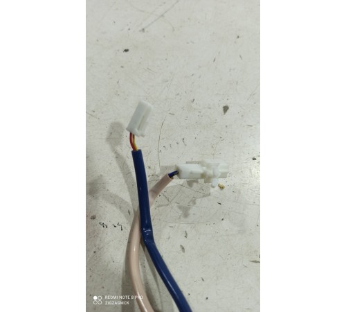 Кнопка открывания багажника