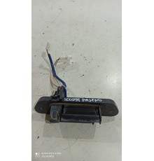 Кнопка открывания багажника