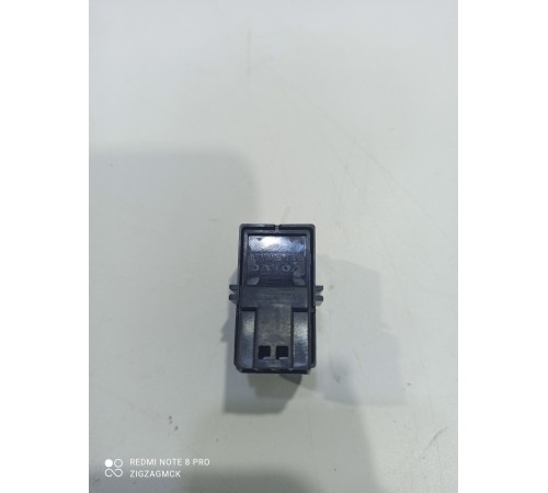 Кнопка блокировки дверей