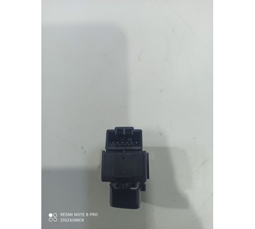 Кнопка блокировки дверей