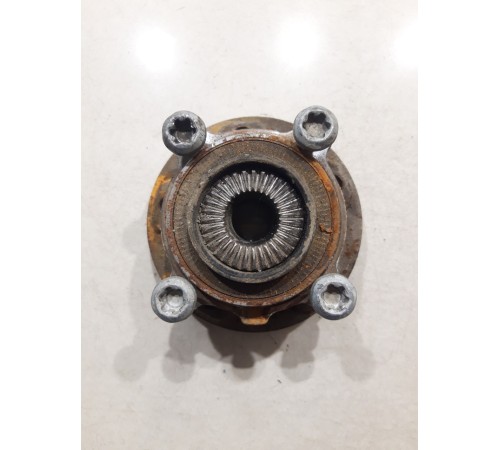 Ступица передняя правая