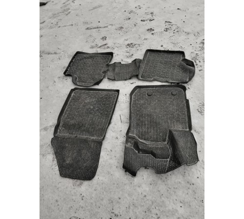 Комплект ковриков салона