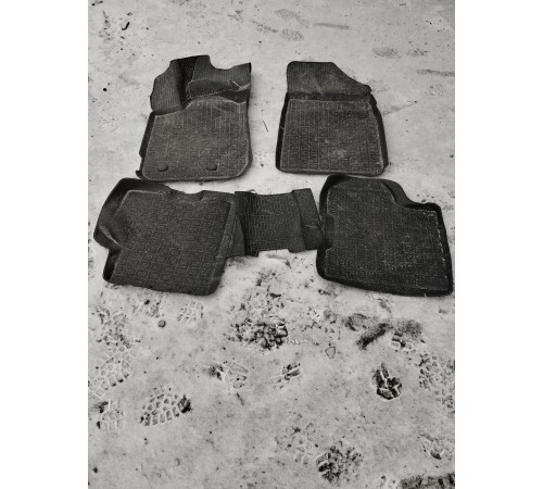 Комплект ковриков салона