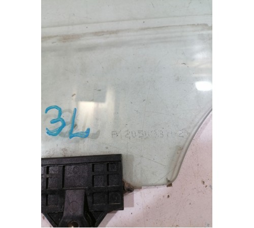 Стекло двери заднее левое