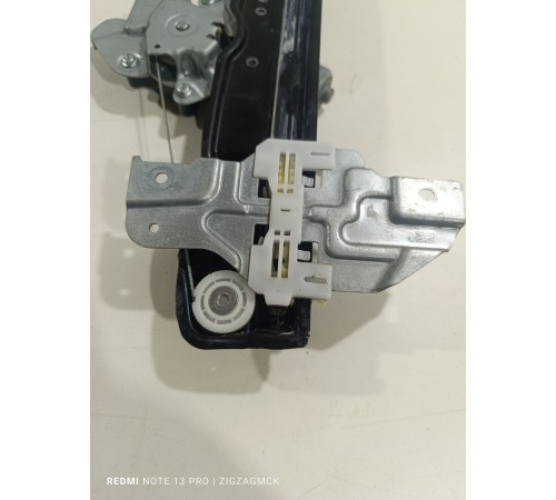 Стеклоподъемник двери задний левый