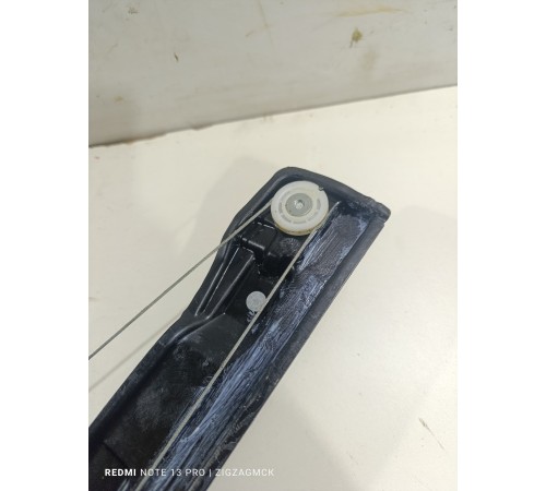 Стеклоподъемник двери задний левый