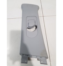 Накладка центральной стойки левая