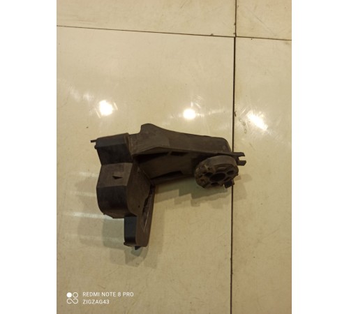 Основание бокового зеркала заднего вида(переднее правое)