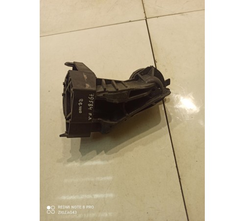 Основание бокового зеркала заднего вида(переднее правое)