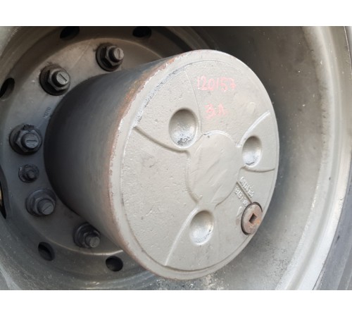 Направляющая колесной пары задняя левая