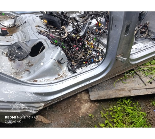 Порог со стойкой правый