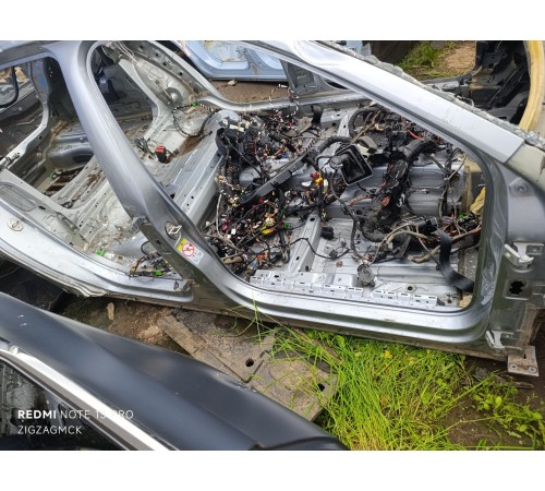 Порог со стойкой правый