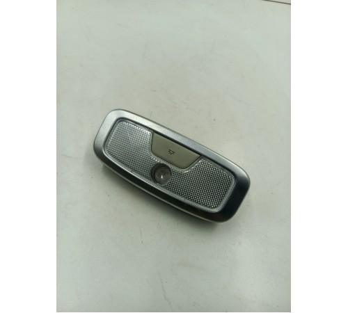 Плафон внутреннего освещения салона левый