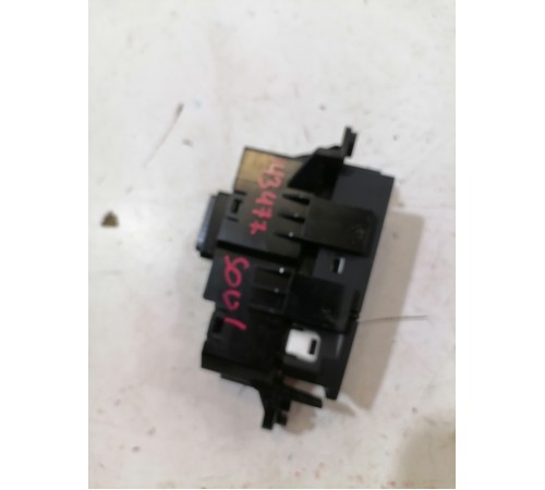 Кнопка обогрева сиденья и режима вождения