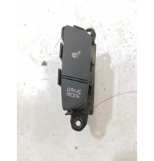 Кнопка обогрева сиденья и режима вождения