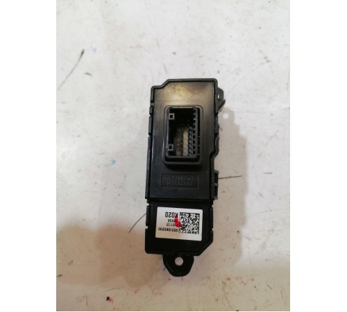 Кнопка обогрева сиденья и режима вождения