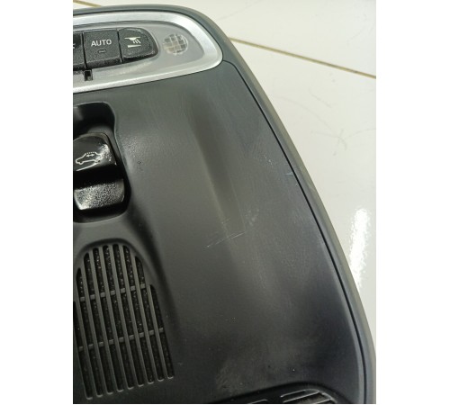 Плафон внутреннего освещения передний