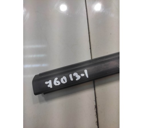 Уплотнитель стекла (передний, правый, внешний)