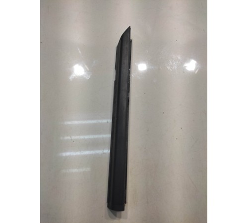 Уплотнитель стекла (передний, правый, внешний)