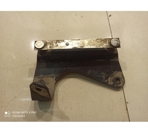 Кронштейн(крепление) трубок кабины