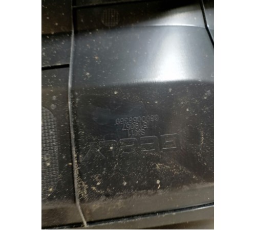 Обшивка крышки багажника