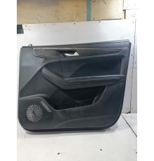 Обшивка двери передняя правая