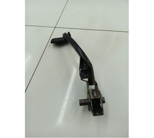 Педаль тормоза