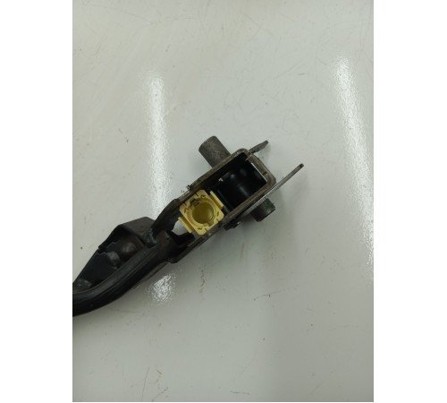 Педаль тормоза