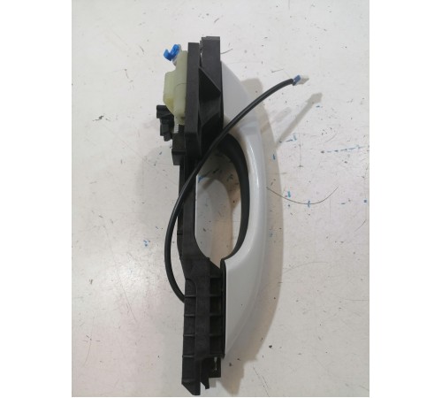 Ручка двери передняя левая наружная