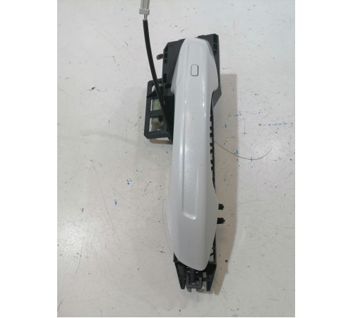 Ручка двери передняя левая наружная