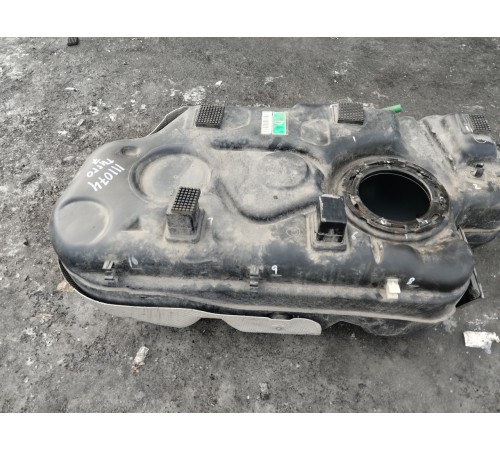 Бак топливный