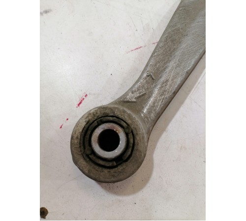 Рычаг подвески задний левый верхний