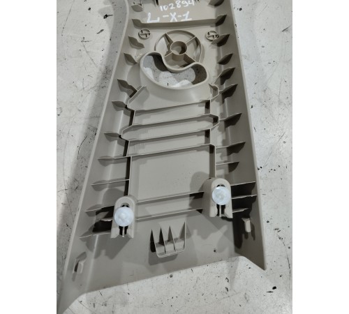 Обшивка центральной стойки(левая верхняя)